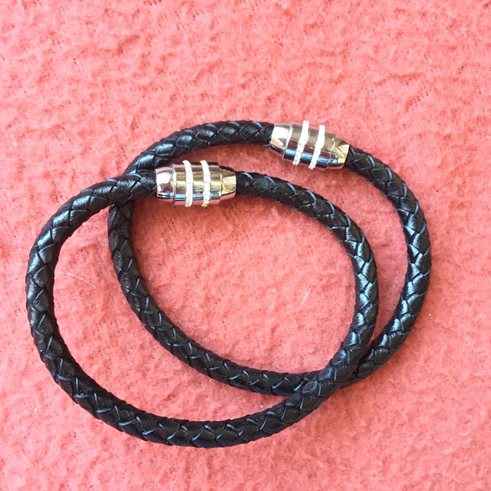 NEW Leather & Rhinestone Bracelets - Picture 8 of 8